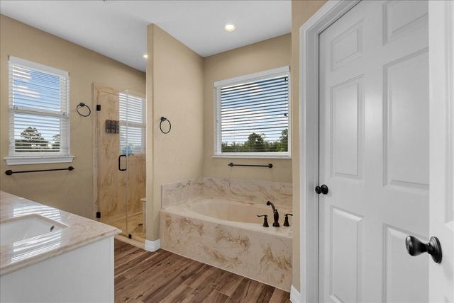 4810 14th Street, Dickinson, TX 77539