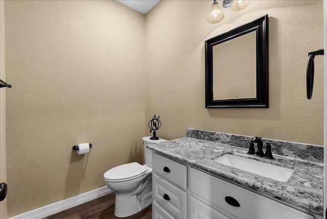 4810 14th Street, Dickinson, TX 77539