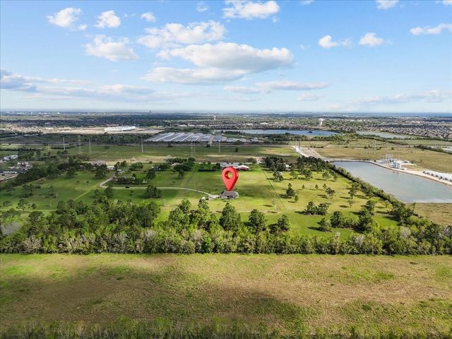 4810 14th Street, Dickinson, TX 77539