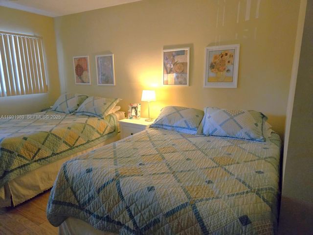 3100 N Palm Aire Dr 102, Pompano Beach, FL 33069