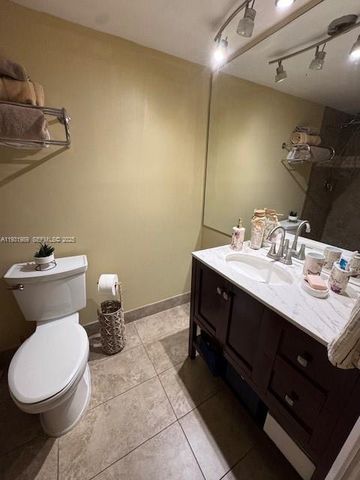 3100 N Palm Aire Dr 102, Pompano Beach, FL 33069