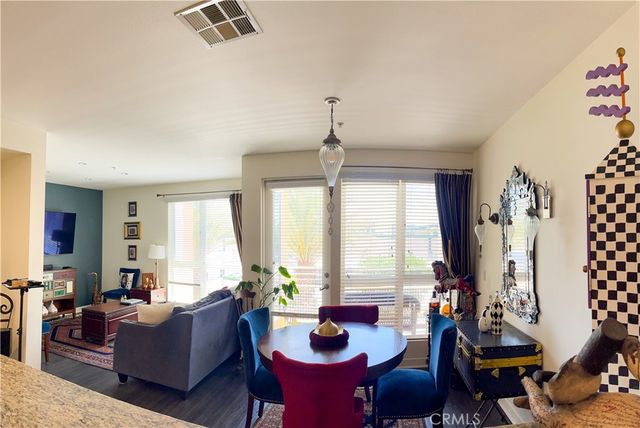 21301 Erwin Street 449, Woodland Hills, CA 91367