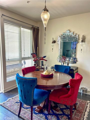 21301 Erwin Street 449, Woodland Hills, CA 91367