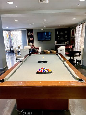21301 Erwin Street 449, Woodland Hills, CA 91367