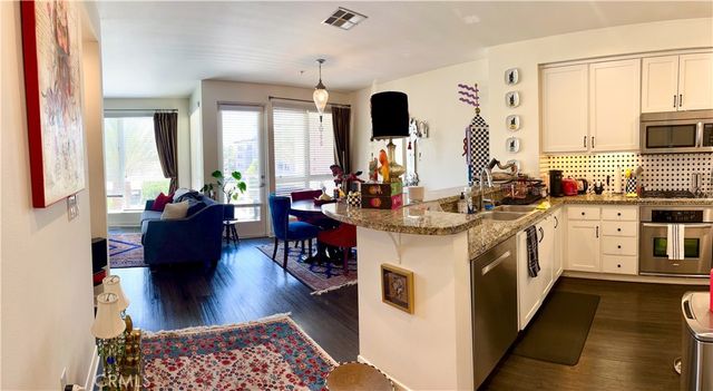 21301 Erwin Street 449, Woodland Hills, CA 91367
