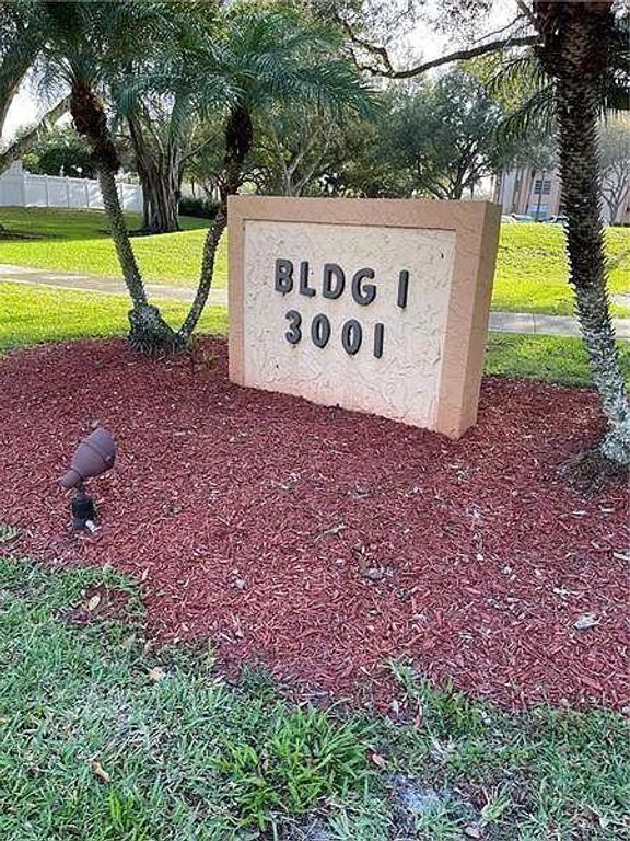 3001 W Rolling Hills Circle 608, Davie, FL 33328