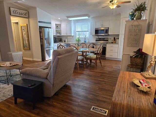 443 E Banks Dr., Garden City Beach, SC 29576