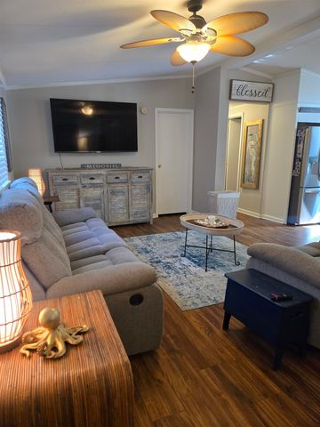443 E Banks Dr., Garden City Beach, SC 29576