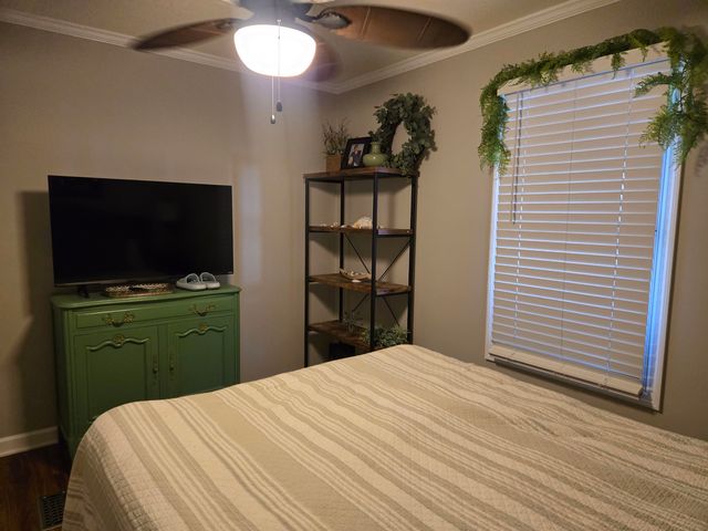 443 E Banks Dr., Garden City Beach, SC 29576