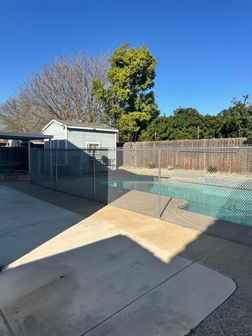 3608 Cassie Ln, Ceres, CA 95307