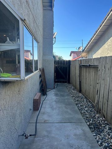 3608 Cassie Ln, Ceres, CA 95307