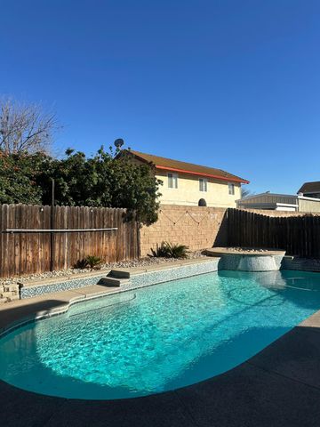 3608 Cassie Ln, Ceres, CA 95307