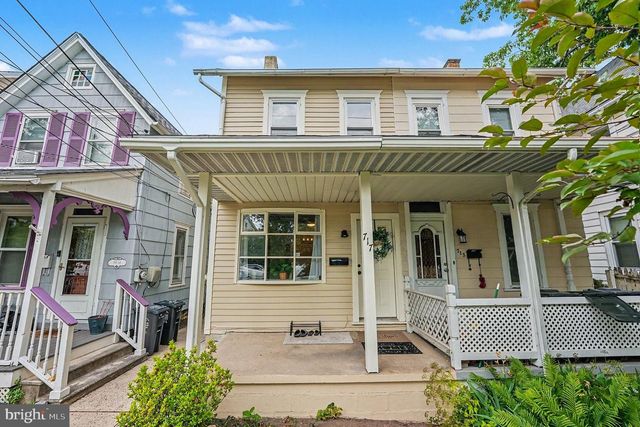 717 W BROAD ST, Quakertown, PA 18951