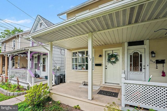 717 W BROAD ST, Quakertown, PA 18951