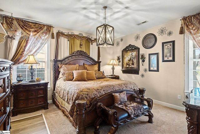 4 Greenbranch Way, Simpsonville, SC 29680