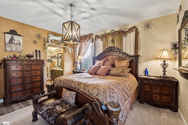 4 Greenbranch Way, Simpsonville, SC 29680