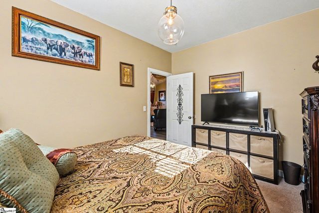 4 Greenbranch Way, Simpsonville, SC 29680