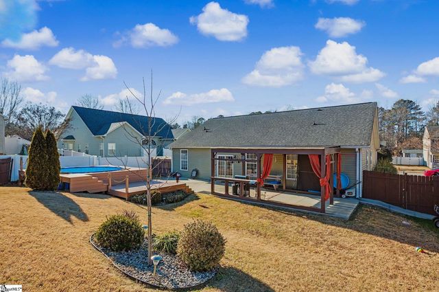 4 Greenbranch Way, Simpsonville, SC 29680