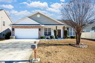 4 Greenbranch Way, Simpsonville, SC 29680