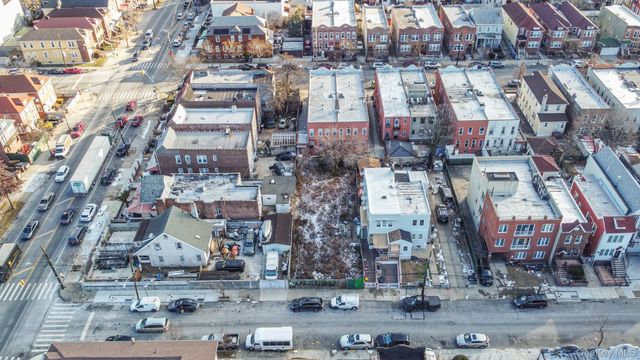 175 E 55th Street, Brooklyn, NY 11203