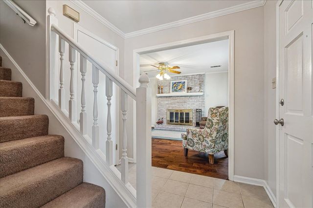 280 OAKLEIGH DR, Collierville, TN 38017