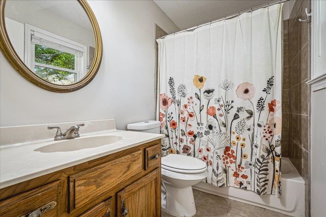 280 OAKLEIGH DR, Collierville, TN 38017