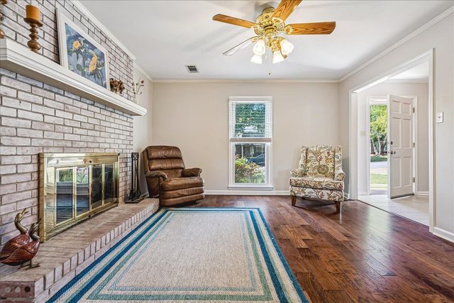 280 OAKLEIGH DR, Collierville, TN 38017