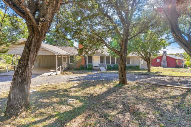 488 County Road 1600, Clifton, TX 76634