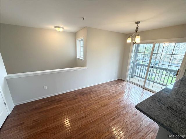 3044 Barclay Way, Ann Arbor, MI 48105