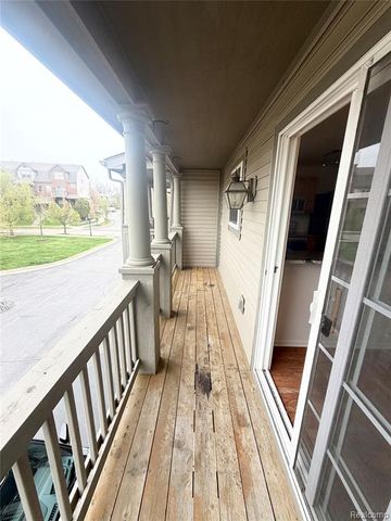 3044 Barclay Way, Ann Arbor, MI 48105