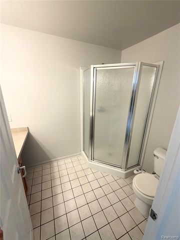3044 Barclay Way, Ann Arbor, MI 48105