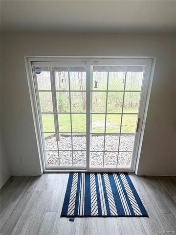 3044 Barclay Way, Ann Arbor, MI 48105