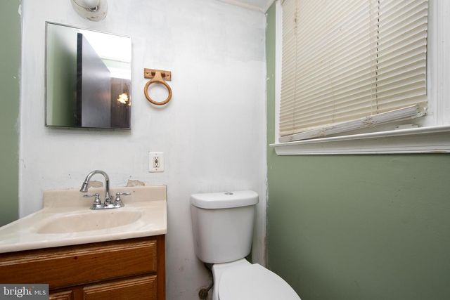 366 N TUCKAHOE RD, Williamstown, NJ 08094