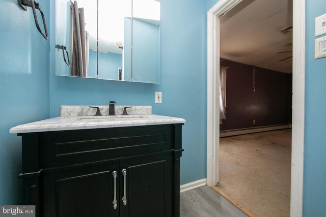 366 N TUCKAHOE RD, Williamstown, NJ 08094