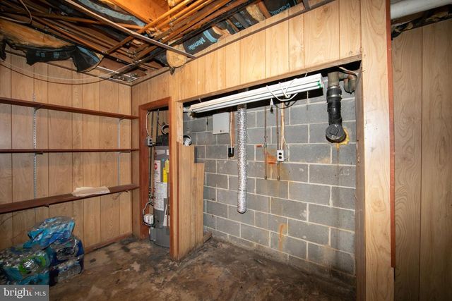 366 N TUCKAHOE RD, Williamstown, NJ 08094