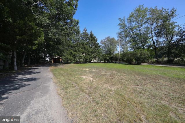 366 N TUCKAHOE RD, Williamstown, NJ 08094