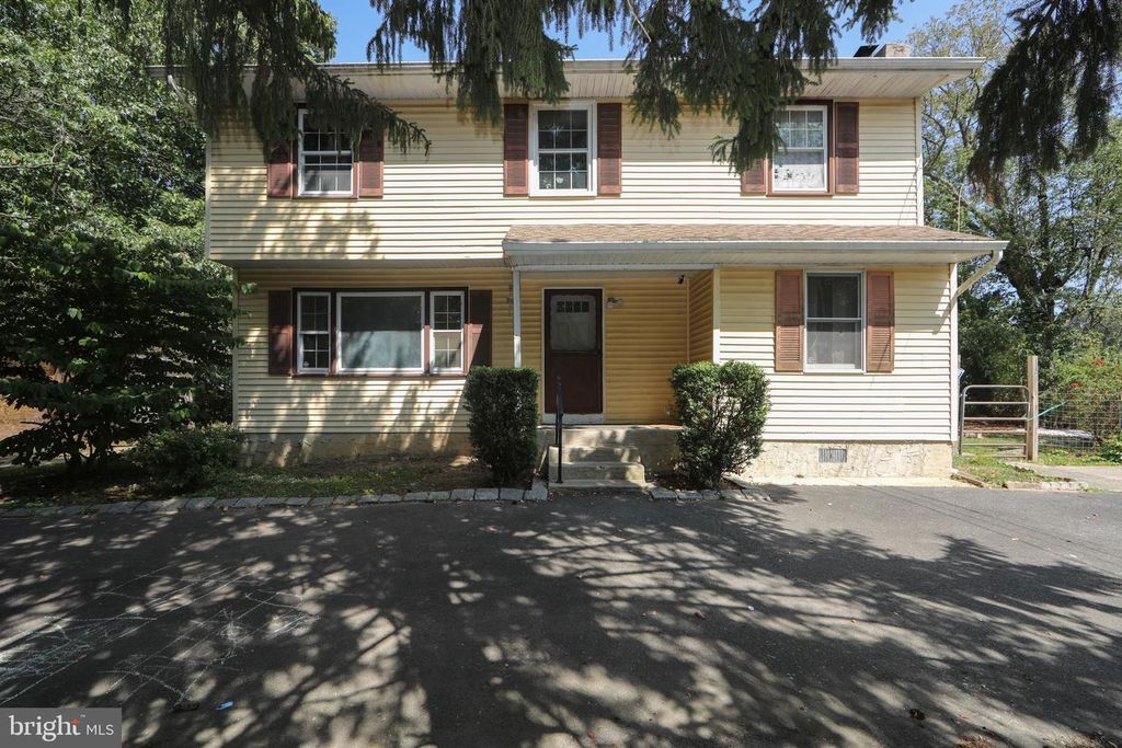 366 N TUCKAHOE RD, Williamstown, NJ 08094