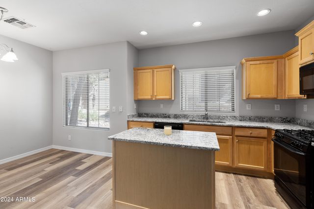 3704 W Vivian Court, Phoenix, AZ 85086