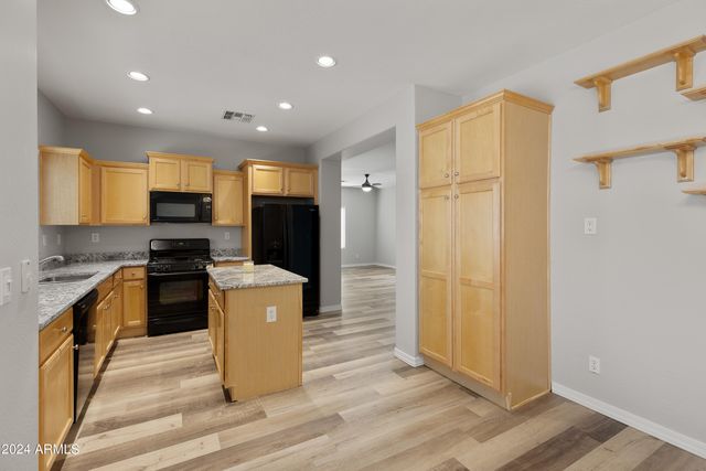 3704 W Vivian Court, Phoenix, AZ 85086