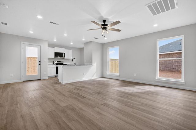 2308 Corpus Avenue, Wolfforth, TX 79382