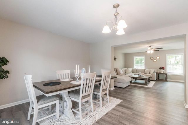 342 EUROPA WAY, Martinsburg, WV 25405