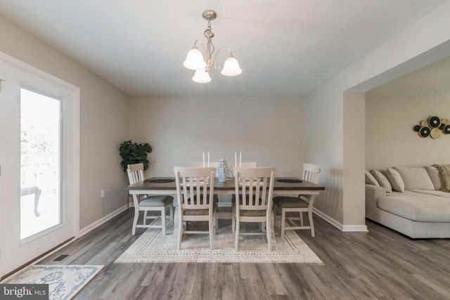 342 EUROPA WAY, Martinsburg, WV 25405