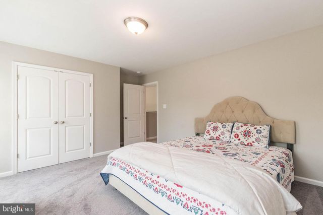 342 EUROPA WAY, Martinsburg, WV 25405