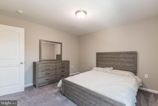 342 EUROPA WAY, Martinsburg, WV 25405