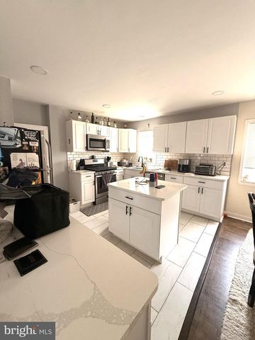 608 BROADWAY, Westville, NJ 08093