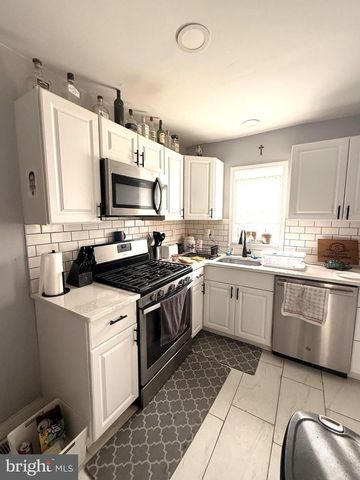608 BROADWAY, Westville, NJ 08093