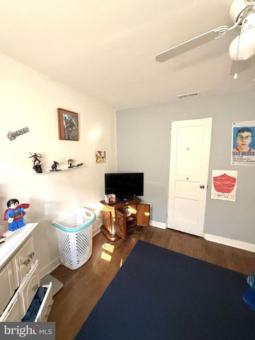608 BROADWAY, Westville, NJ 08093