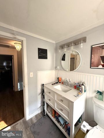 608 BROADWAY, Westville, NJ 08093