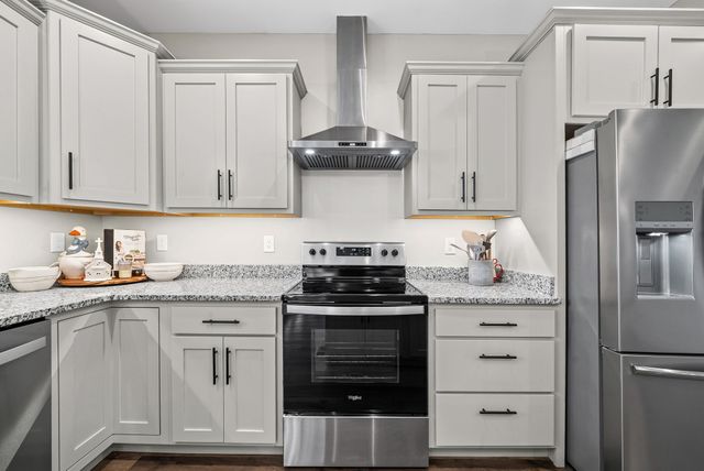 525 N Ridge Dr, Hopkinsville, KY 42240