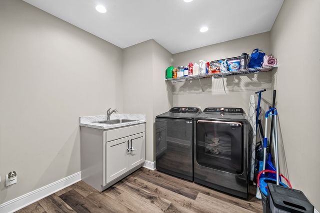 525 N Ridge Dr, Hopkinsville, KY 42240